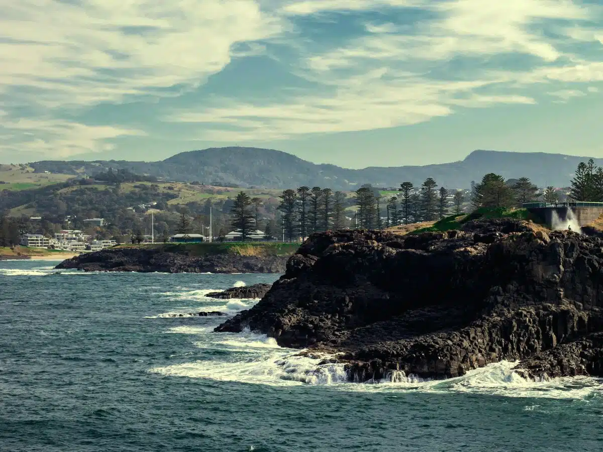 The Kiama coastline looking back at the shore.