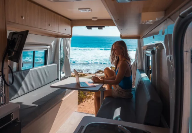 Travelling and working? 💻🌍 Van life might just be your vibe.Hotspot on, WiFi connected, and your office is wherever you park it 🚌🚌🚌📷 @markharrison