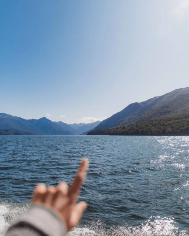 Only in New Zealand 🤯These kinda views don’t exist anywhere else on Earth and the best way to see it all? By campervan, hands down 🚌Slide into our DMs and we’ll get you on the road.