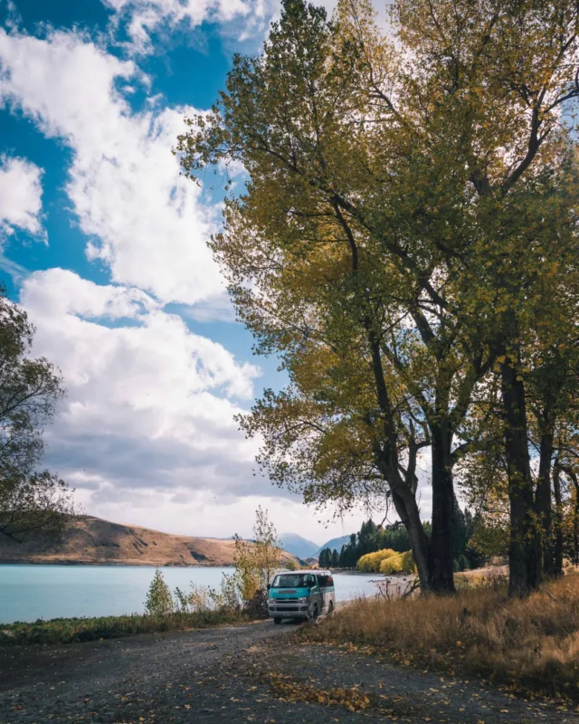 Want to hit the road like a local? 🚌We’ve put together a FREE Google Map of our favourite Aussie hot spots >>> beaches, lookout points, secret eats, you name it.Download it now and start planning your epic roadie (link in our highlights!!)