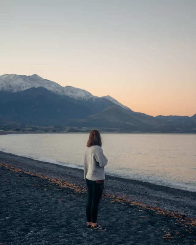 Skip the winter blues ❄️Hit the road in New Zealand and chase epic landscapes, waterfalls, and sunshine instead. 🚌🚌🚌Get in touch with our team to book your NZ road trip.