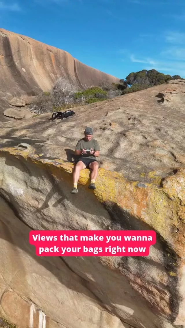 Pack those bags and see the world yewwwww 😍